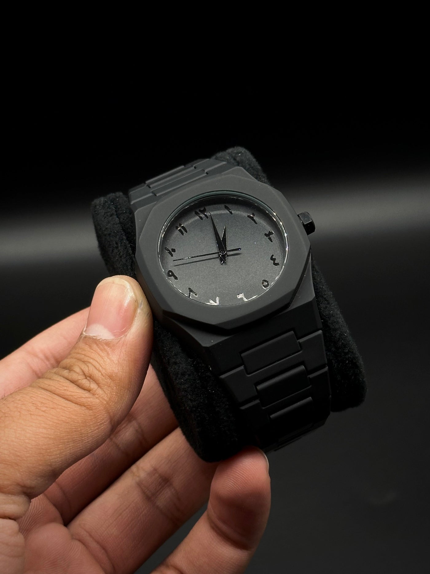 BLACK AURA WATCH