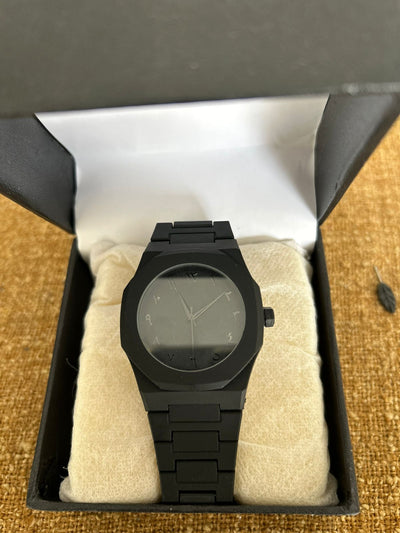 BLACK AND WHITE COUPLE AURA WATCH WITH ONE SPECIAL GIFT BOX
